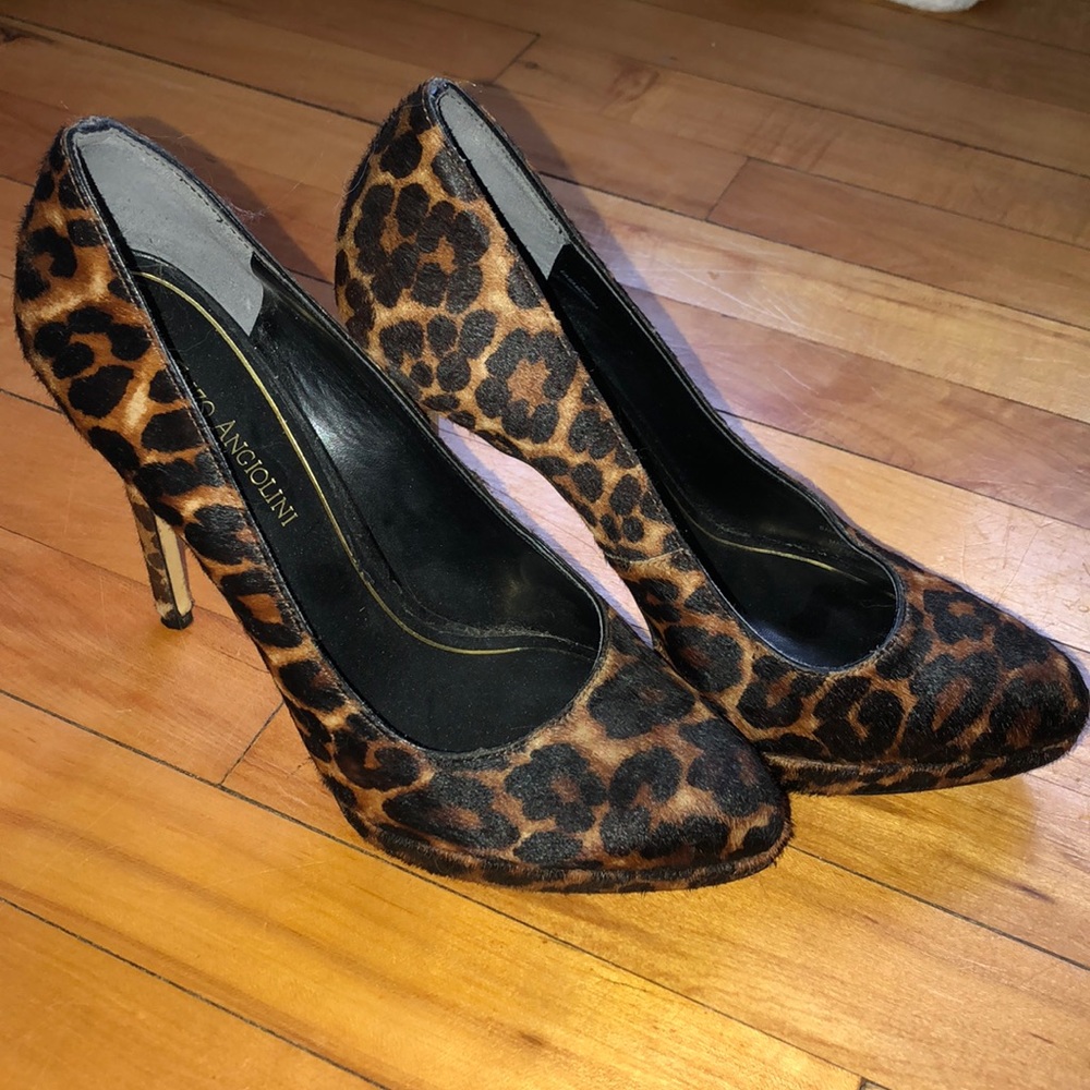 Leopard calf hair high heels